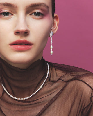steady pearl necklace