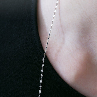 victoria long necklace