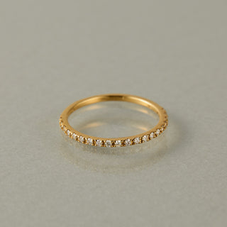 K18 half eternity diamond ring