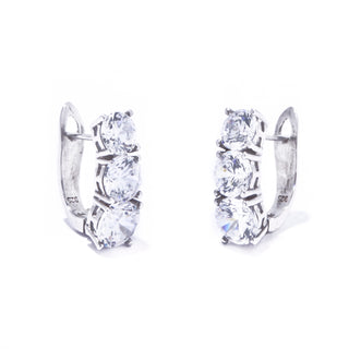 princess round hug pierce