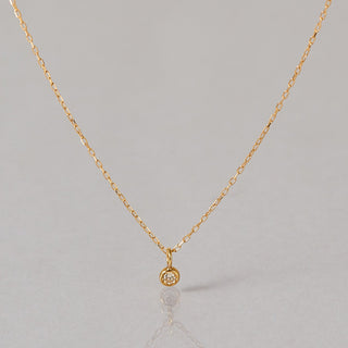 K18 diamond necklace