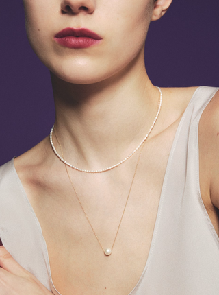 graceful pearl necklace