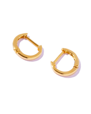 K18 minimalist hoop pierce