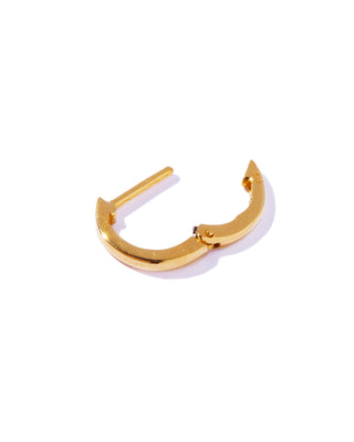 K18 minimalist hoop pierce