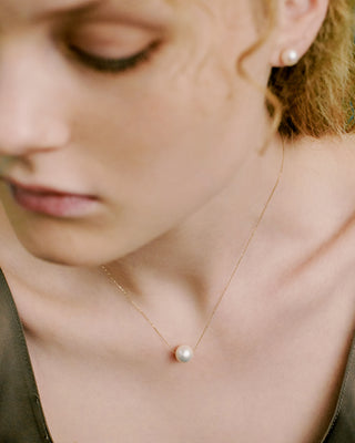 stud pearl pierce